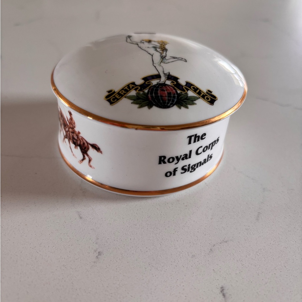 Royal Corps of Signals fine bone china dish with lid (collectors item RCCS)
